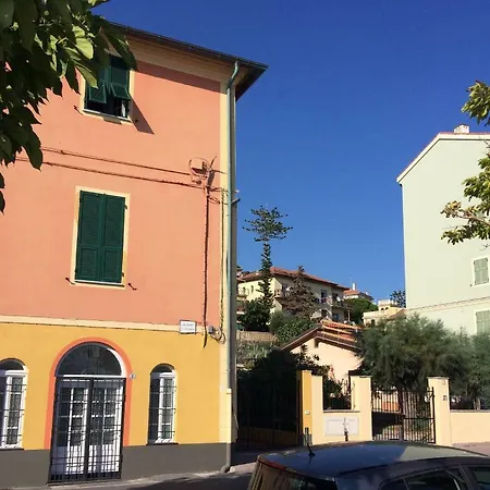 Casa Del Cardinale דירה *