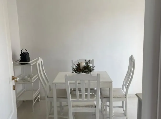 Apartment Casa Del Cardinale Santo Stefano al Mare